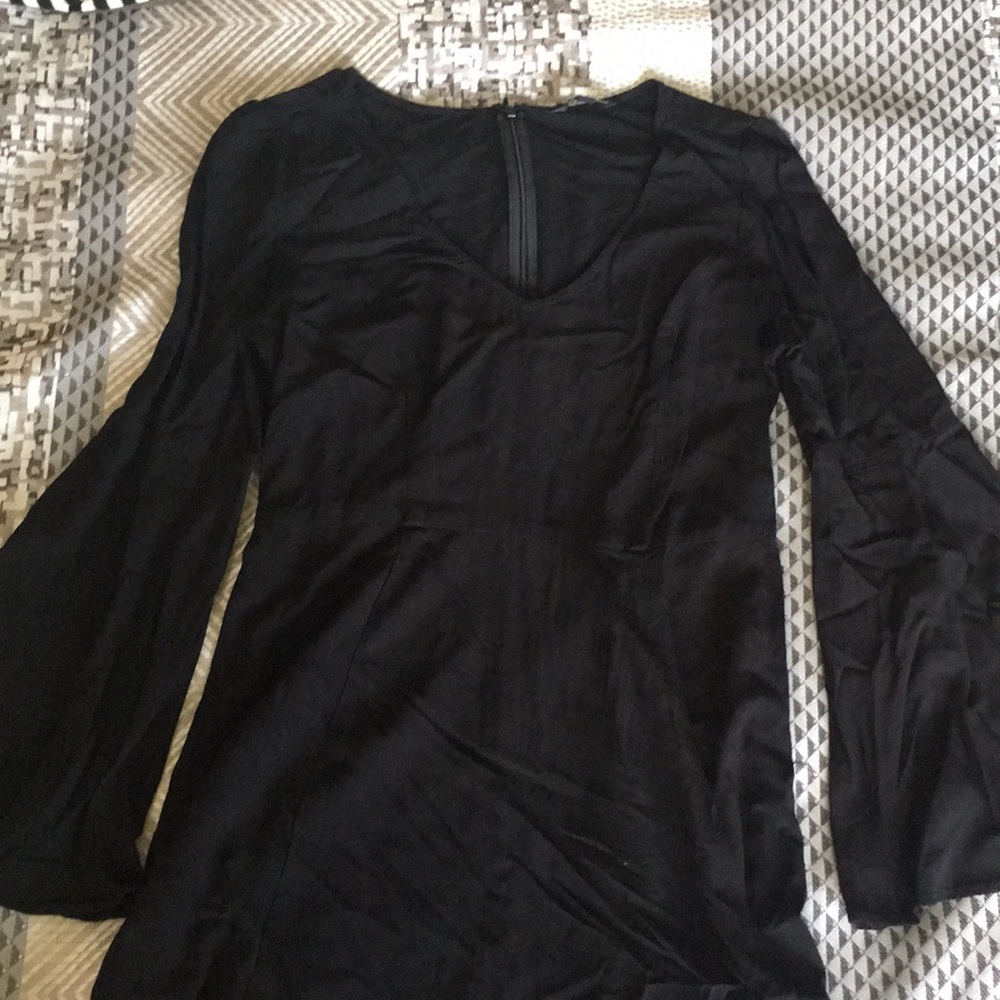 Express Long Sleeve Dress with Bell-Sleeves